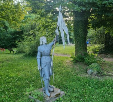 Statue - NOTRE-DAME-DE-LA-SALETTE - Jeanne d'Arc